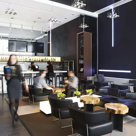 Le Germain Hotel Maple Leaf Square-2